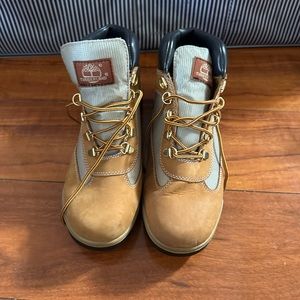 Timberland Field Boots Wheat Nubuck size 7 youth